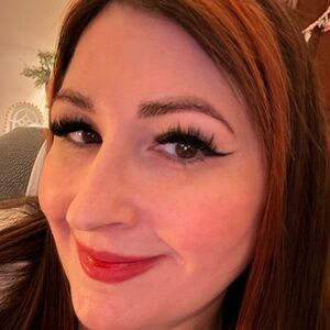 Meet your Posher, Erika